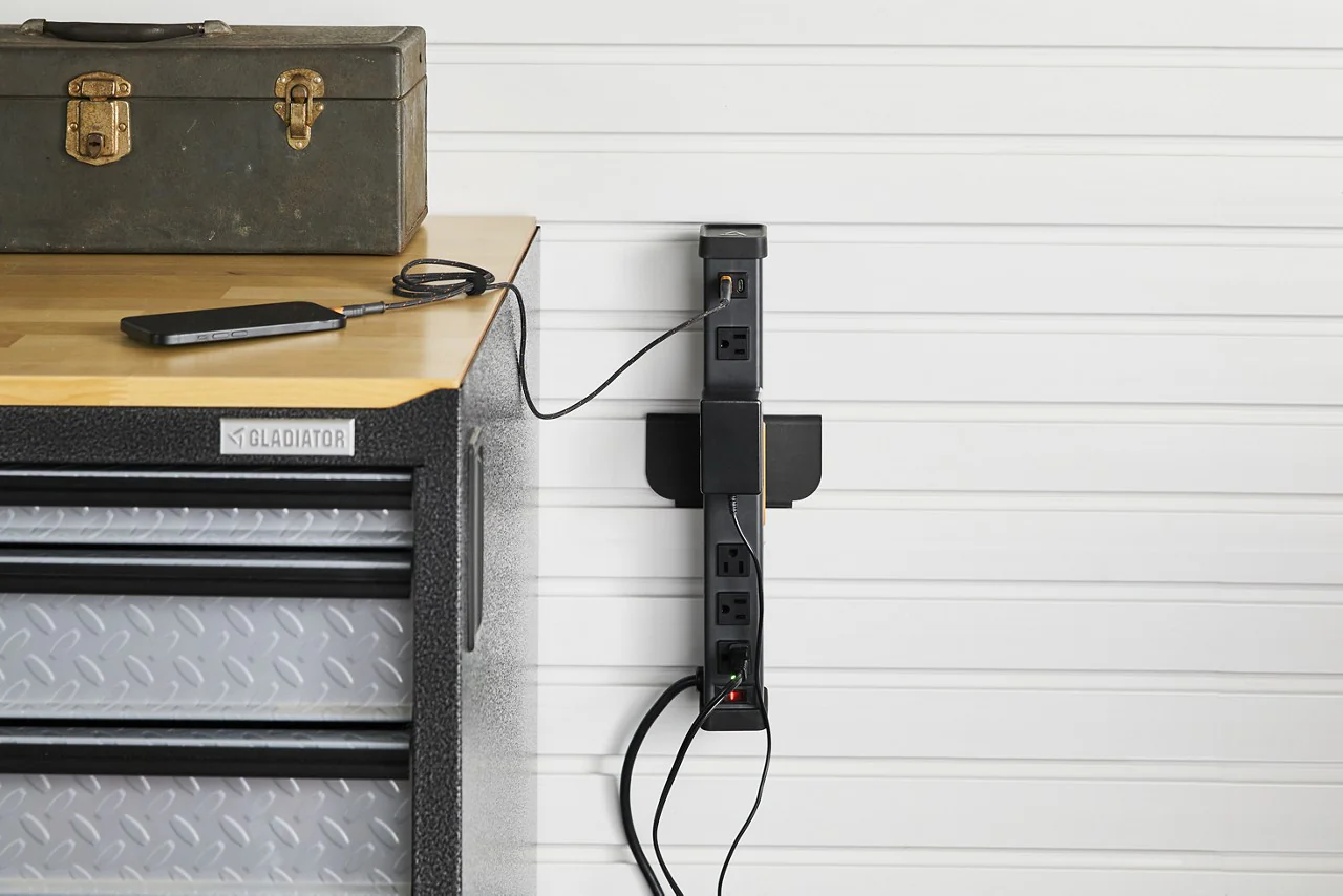 213-gladiator-powerstrip-bar-9.webp Gladiator® PowerStrip Bar